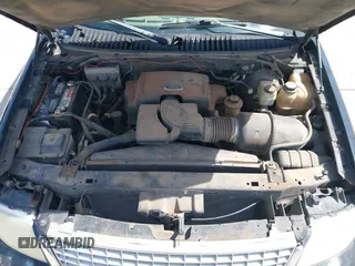 2004 Ford Expedition Eddie Bauer with VIN 1FMPU17L64LB37520, listed as a IAAI auction lot 41772378 with 305,126 mi miles. Bid and sale history available at carsss.com. Image 10.