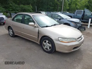 2000 Honda Accord EX z VIN 1HGCG6679YA121052, wystawiony jako IAAI lot #42356063 z przebiegiem 139 748 mil mil oraz . Historia ofert i sprzedaży dostępna na DreamBid. Obrazek 1.