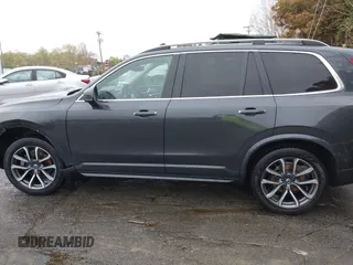 2017 Volvo XC90 Momentum with VIN YV4A22PK0H1173957, listed as a IAAI auction lot 41929842 with 139,322 mi miles. Bid and sale history available at carsss.com. Image 14.