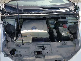2015 Nissan LEAF S with VIN 1N4AZ0CP9FC309496, listed as a IAAI auction lot 42021957 with 74,885 mi miles. Bid and sale history available at carsss.com. Image 10.