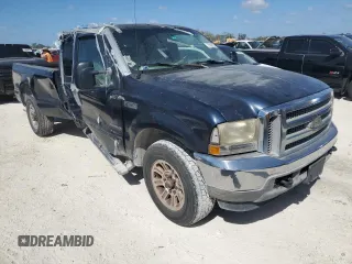 2001 Ford Super Duty F-250 XL with VIN 1FTNX20F11EB96715, listed as a Copart auction lot 77095794 with 300,896 mi miles and Non Repairable. Bid and sale history available at carsss.com. Image 4.