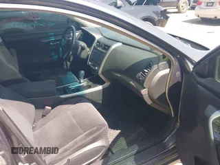 2013 Nissan Altima SV with VIN 1N4AL3APXDC123274, listed as a IAAI auction lot 42137247 with 160,286 mi miles and . Bid and sale history available at DreamBid. Image 5.