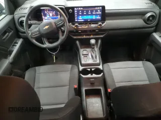 2023 Chevrolet Colorado 2WD Work Truck z VIN 1GCGSBEC9P1263440, wystawiony jako Copart lot #55616485 z przebiegiem 16 169 mil mil oraz Czysty tytuł • Clean title. Historia ofert i sprzedaży dostępna na DreamBid. Obrazek 8.