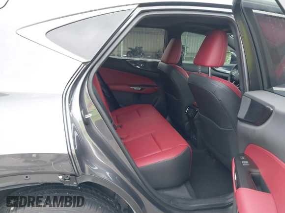 2024 Lexus NX 250 Premium z VIN 2T2GDCAZ7RC015465, wystawiony jako IAAI lot #42171196 z przebiegiem 14 322 mil mil oraz . Historia ofert i sprzedaży dostępna na DreamBid. Obrazek 8.