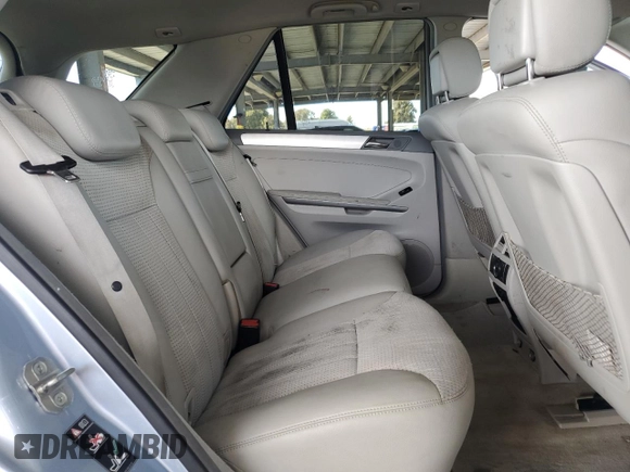 2006 Mercedes-Benz M 350 with VIN 4JGBB86E66A122039, listed as a Copart auction lot 51843575 with 140,242 mi miles and Clean Title. Bid and sale history available at DreamBid. Image 10.