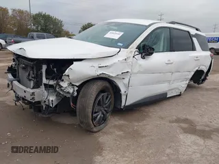 2023 Nissan Pathfinder SV z VIN 5N1DR3BC2PC251462, wystawiony jako IAAI lot #41025142 z przebiegiem 31 399 mil mil oraz . Historia ofert i sprzedaży dostępna na DreamBid. Obrazek 2.