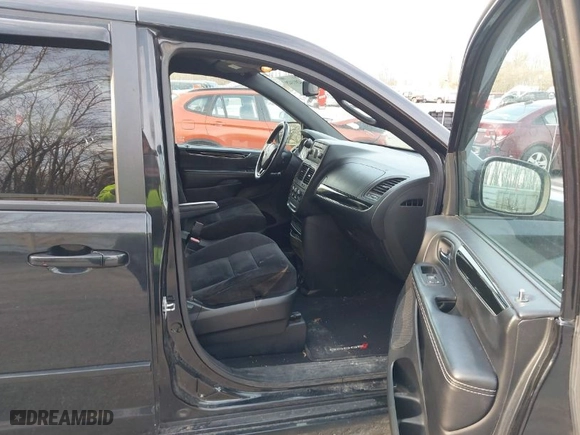 2014 Dodge Grand Caravan SE with VIN 2C4RDGBG1ER362169, listed as a IAAI auction lot 42011429 with 182,470 mi miles. Bid and sale history available at carsss.com. Image 5.
