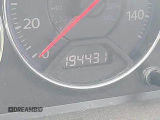 2005 Honda Civic z VIN 2HGES258X5H574491, wystawiony jako IAAI lot #42443699 z przebiegiem 194 431 mil mil oraz . Historia ofert i sprzedaży dostępna na DreamBid. Obrazek 7.