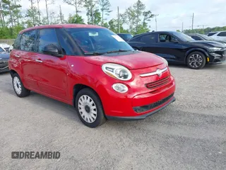 2015 FIAT 500L Pop with VIN ZFBCFAAH0FZ031648, listed as a IAAI auction lot 41971968 with 91,748 mi miles. Bid and sale history available at carsss.com. Image 1.