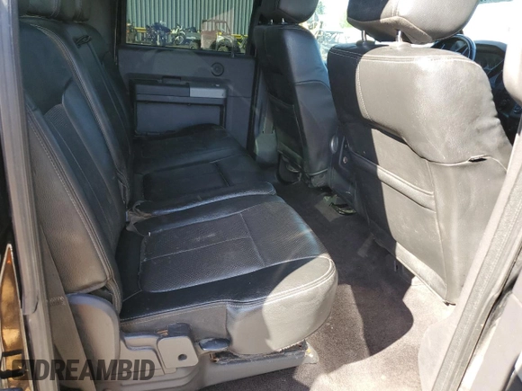 2015 Ford F-350 Platinum z VIN 1FT8W3BT2FEA21650, wystawiony jako Copart lot #54044925 z przebiegiem 270 987 mil mil oraz Szkoda całkowita • Salvage title. Historia ofert i sprzedaży dostępna na DreamBid. Obrazek 10.
