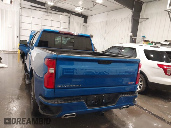 2024 Chevrolet Silverado 1500 RST with VIN 1GCUDEED5RZ130900, listed as a IAAI auction lot 41739322 with Not Provided miles. Bid and sale history available at carsss.com. Image 17.