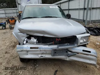 1996 GMC Sonoma SLS with VIN 1GTCS1941TK512832, listed as a Copart auction lot 41827605 with 95,878 mi miles and Salvage Title. Bid and sale history available at carsss.com. Image 5.