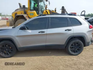 2015 Jeep Cherokee Sport с VIN 1C4PJMAB6FW662609, выставлен на аукционе IAAI как лот 42501537 с пробегом 182 800 миль миль и . История ставок и продаж доступна на DreamBid. Изображение 14.
