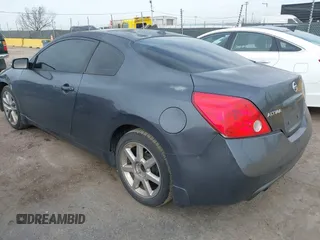 2009 Nissan Altima 3.5 SE with VIN 1N4BL24E29C135970, listed as a IAAI auction lot 41697555 with 232,896 mi miles. Bid and sale history available at carsss.com. Image 3.