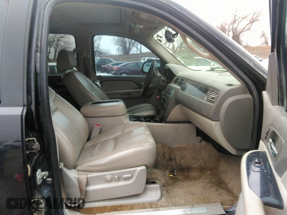 2007 GMC Yukon SLT with VIN 1GKFK13047R188103, listed as a IAAI auction lot 41212201 with 1 mi miles. Bid and sale history available at carsss.com. Image 5.