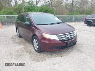 2013 Honda Odyssey LX with VIN 5FNRL5H25DB080209, listed as a IAAI auction lot 42123644 with 157,631 mi miles and . Bid and sale history available at carsss.com. Image 1.