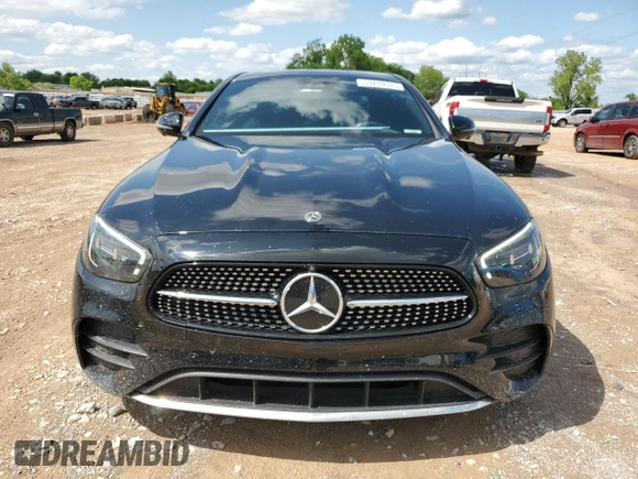 2021 Mercedes-Benz E 350 z VIN W1KZF8EB7MA882336, wystawiony jako Copart lot #53719515 z przebiegiem 26 522 mil mil oraz Szkoda całkowita • Salvage title. Historia ofert i sprzedaży dostępna na DreamBid. Obrazek 5.