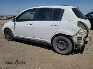 2010 Nissan Versa S z VIN 3N1BC1CP3AL369134, wystawiony jako Copart lot #54437395 z przebiegiem 236 643 mil mil oraz Szkoda całkowita • Salvage title. Historia ofert i sprzedaży dostępna na DreamBid. Obrazek 2.