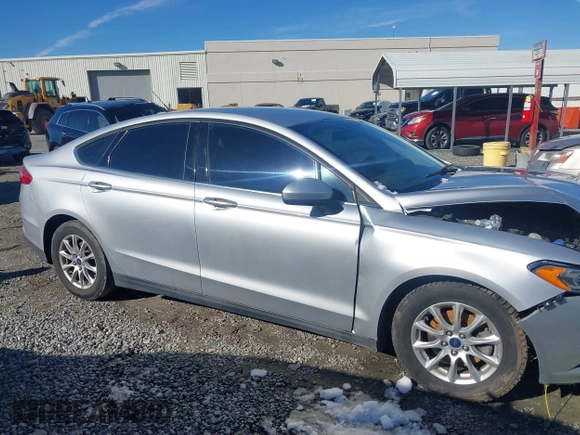 2015 Ford Fusion S with VIN 3FA6P0G77FR135015, listed as a IAAI auction lot 41399694 with 132,175 mi miles. Bid and sale history available at carsss.com. Image 13.