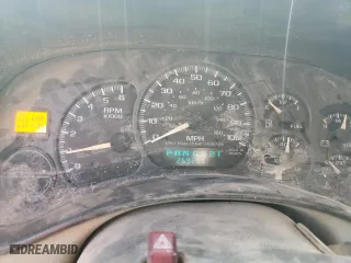 2002 Chevrolet Silverado 1500 LT with VIN 2GCEK19T321429448, listed as a Copart auction lot 46532795 with 269,259 mi miles and Salvage Title. Bid and sale history available at carsss.com. Image 9.