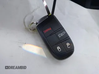 2015 Chrysler 200 Limited с VIN 1C3CCCAB6FN604514, выставлен на аукционе IAAI как лот 42387358 с пробегом 136 400 миль миль и . История ставок и продаж доступна на DreamBid. Изображение 11.