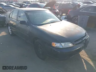 1999 Nissan Altima XE with VIN 1N4DL01D1XC226461, listed as a IAAI auction lot 41449355 with 193,000 mi miles. Bid and sale history available at carsss.com. Image 1.