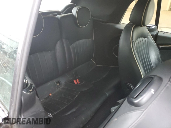 2010 MINI Convertible S с VIN WMWMS3C52ATY09453, выставлен на аукционе Copart как лот 88433535 с пробегом Не указан миль и На запчасти • Non repairable. История ставок и продаж доступна на DreamBid. Изображение 10.