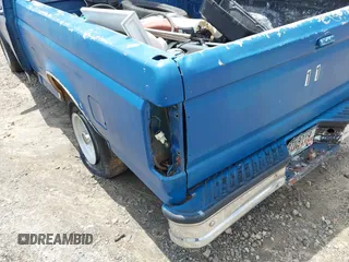 1992 Ford F-150 с VIN 1FTDF15N8NNA04687, выставлен на аукционе IAAI как лот 42452344 с пробегом Не указан миль и . История ставок и продаж доступна на DreamBid. Изображение 6.