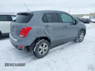 2020 Chevrolet Trax LS with VIN 3GNCJNSB8LL233497, listed as a IAAI auction lot 41645144 with 64,948 mi miles. Bid and sale history available at carsss.com. Image 4.