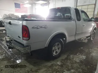2000 Ford F-150 XL with VIN 1FTRX18L5YNA41830, listed as a Copart auction lot 46252465 with 193,937 mi miles and Clean title. Bid and sale history available at DreamBid. Image 3.