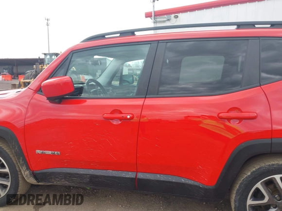 2015 Jeep Renegade Latitude with VIN ZACCJABT0FPB96600, listed as a IAAI auction lot 41895478 with 161,168 mi miles. Bid and sale history available at carsss.com. Image 15.