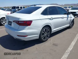 2020 Volkswagen Jetta S z VIN 3VWCB7BU4LM059258, wystawiony jako IAAI lot #42131824 z przebiegiem 64 724 mil mil oraz . Historia ofert i sprzedaży dostępna na DreamBid. Obrazek 4.