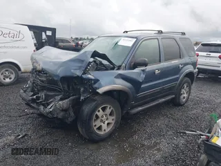 2005 Ford Escape XLT с VIN 1FMYU03125KB02628, выставлен на аукционе IAAI как лот 42222882 с пробегом Не указан миль и . История ставок и продаж доступна на DreamBid. Изображение 2.