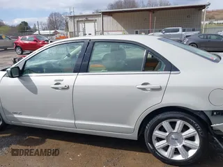 2007 Lincoln MKZ with VIN 3LNHM26T97R631517, listed as a IAAI auction lot 41813657 with 57,725 mi miles and . Bid and sale history available at carsss.com. Image 14.
