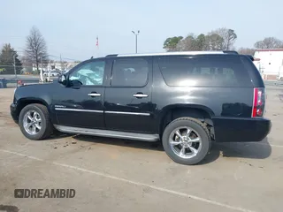 2012 GMC Yukon XL Denali with VIN 1GKS2MEF2CR252084, listed as a IAAI auction lot 41802335 with 88,958 mi miles. Bid and sale history available at carsss.com. Image 14.