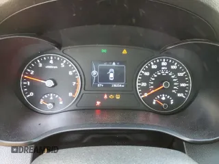 2018 Kia Optima S z VIN 5XXGT4L31JG198252, wystawiony jako Copart lot #49703955 z przebiegiem 136 254 mil mil oraz Szkoda całkowita • Salvage title. Historia ofert i sprzedaży dostępna na DreamBid. Obrazek 9.