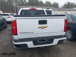 2018 Chevrolet Colorado 4WD LT with VIN 1GCGTCEN7J1261813, listed as a IAAI auction lot 41807217 with 35,823 mi miles. Bid and sale history available at carsss.com. Image 16.