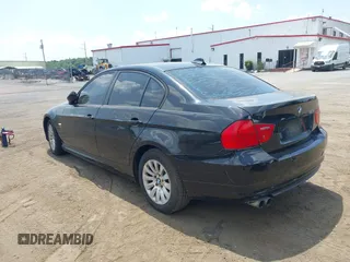2009 BMW 3 Series 328i xDrive with VIN WBAPK73519A457574, listed as a IAAI auction lot 42575375 with Not provided miles and . Bid and sale history available at DreamBid. Image 3.