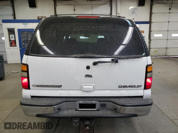 2004 Chevrolet Suburban Z71 with VIN 3GNFK16ZX4G119022, listed as a Copart auction lot 43548145 with 174,143 mi miles and Salvage Title. Bid and sale history available at carsss.com. Image 6.
