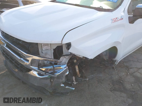 2019 Chevrolet Silverado 1500 LT with VIN 3GCUYDED6KG131283, listed as a IAAI auction lot 41663381 with 103,041 mi miles. Bid and sale history available at carsss.com. Image 6.
