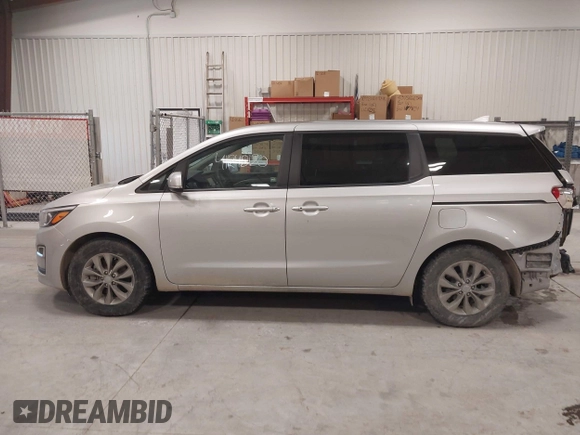 2021 Kia Sedona LX with VIN KNDMB5C18M6673537, listed as a IAAI auction lot 41248120 with 50,255 mi miles. Bid and sale history available at carsss.com. Image 14.