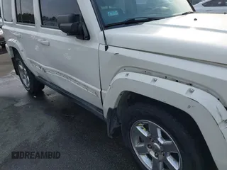 2006 Jeep Commander Limited with VIN 1J8HH58N46C144420, listed as a IAAI auction lot 41509090 with 241,477 mi miles and . Bid and sale history available at DreamBid. Image 6.