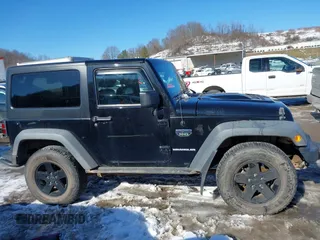 2012 Jeep Wrangler Rubicon with VIN 1C4BJWCG7CL193445, listed as a IAAI auction lot 41423362 with 60,707 mi miles and . Bid and sale history available at DreamBid. Image 13.