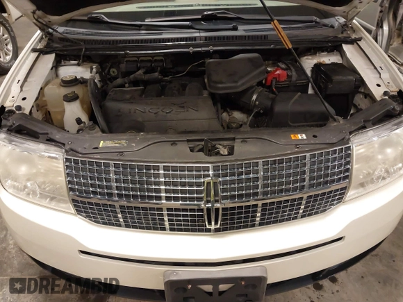 2007 Lincoln MKX with VIN 2LMDU88C57BJ02373, listed as a IAAI auction lot 41870551 with 191,193 mi miles. Bid and sale history available at carsss.com. Image 10.
