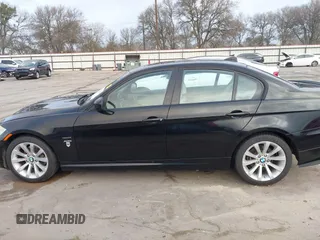 2011 BMW 3 Series 328i xDrive with VIN WBAPK5G50BNN24565, listed as a IAAI auction lot 41696511 with 112,008 mi miles. Bid and sale history available at carsss.com. Image 14.