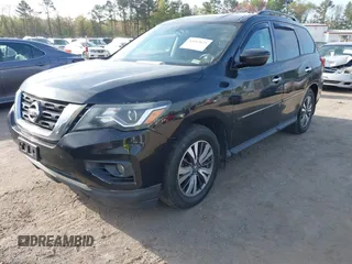 2017 Nissan Pathfinder SV with VIN 5N1DR2MM7HC651986, listed as a IAAI auction lot 42012621 with 379,678 mi miles. Bid and sale history available at carsss.com. Image 17.