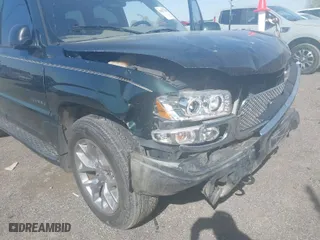 2004 GMC Yukon Denali with VIN 1GKEK63U24J265167, listed as a IAAI auction lot 41877785 with 256,691 mi miles. Bid and sale history available at carsss.com. Image 13.