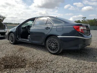 2014 Toyota Camry L with VIN 4T1BF1FK1EU791124, listed as a Copart auction lot 56452265 with 147,396 mi miles and Salvage Title. Bid and sale history available at DreamBid. Image 2.