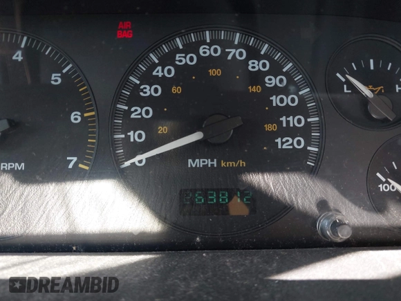 2004 Jeep Grand Cherokee Laredo z VIN 1J4GW48SX4C283922, wystawiony jako IAAI lot #42306869 z przebiegiem 263 812 mil mil oraz . Historia ofert i sprzedaży dostępna na DreamBid. Obrazek 7.