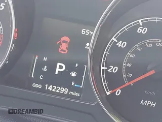 2017 Mitsubishi Outlander ES z VIN JA4AR3AUXHZ007018, wystawiony jako IAAI lot #41790311 z przebiegiem 142 299 mil mil oraz . Historia ofert i sprzedaży dostępna na DreamBid. Obrazek 15.
